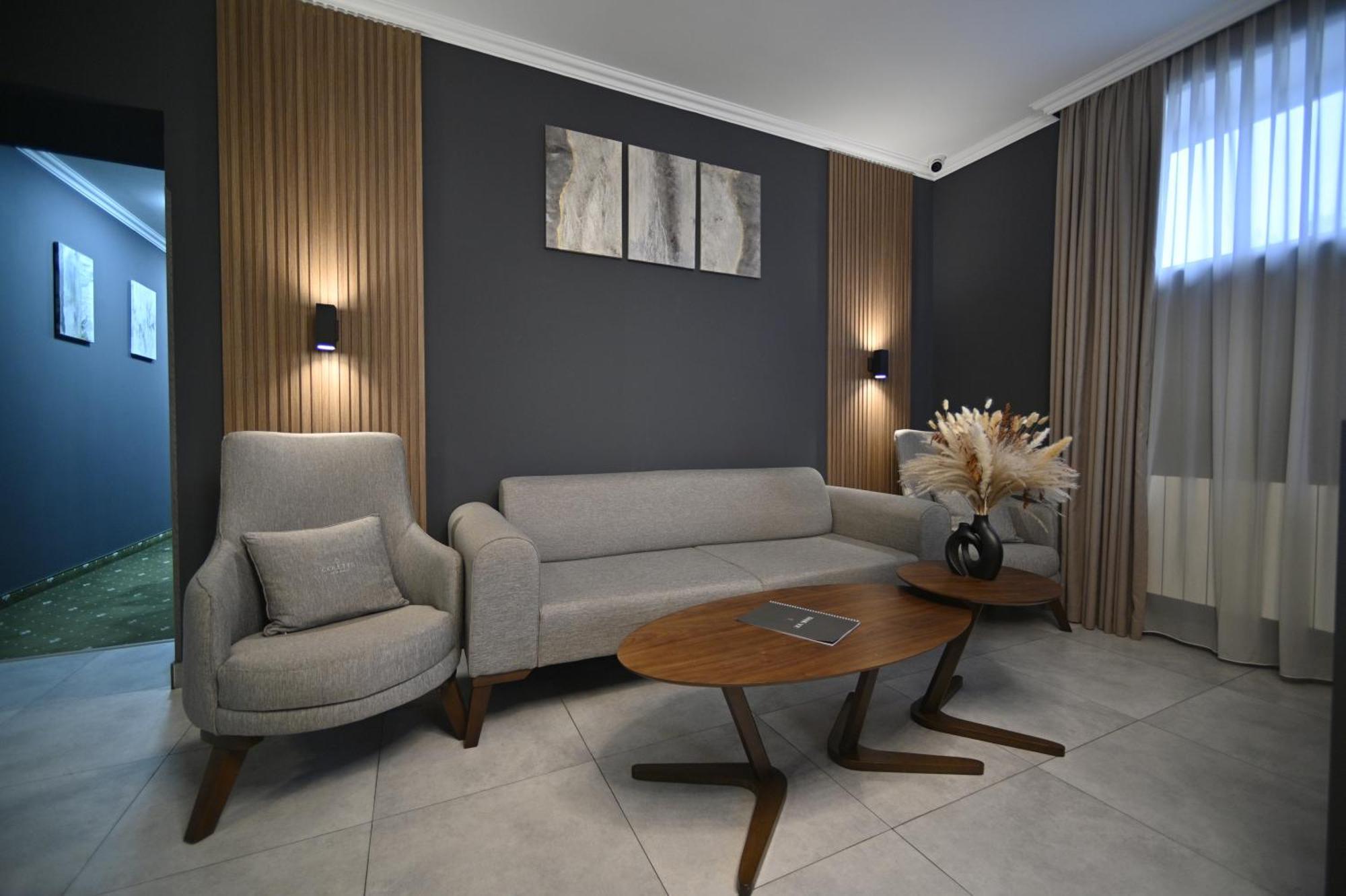 Colette Hotel Ереван Екстериор снимка