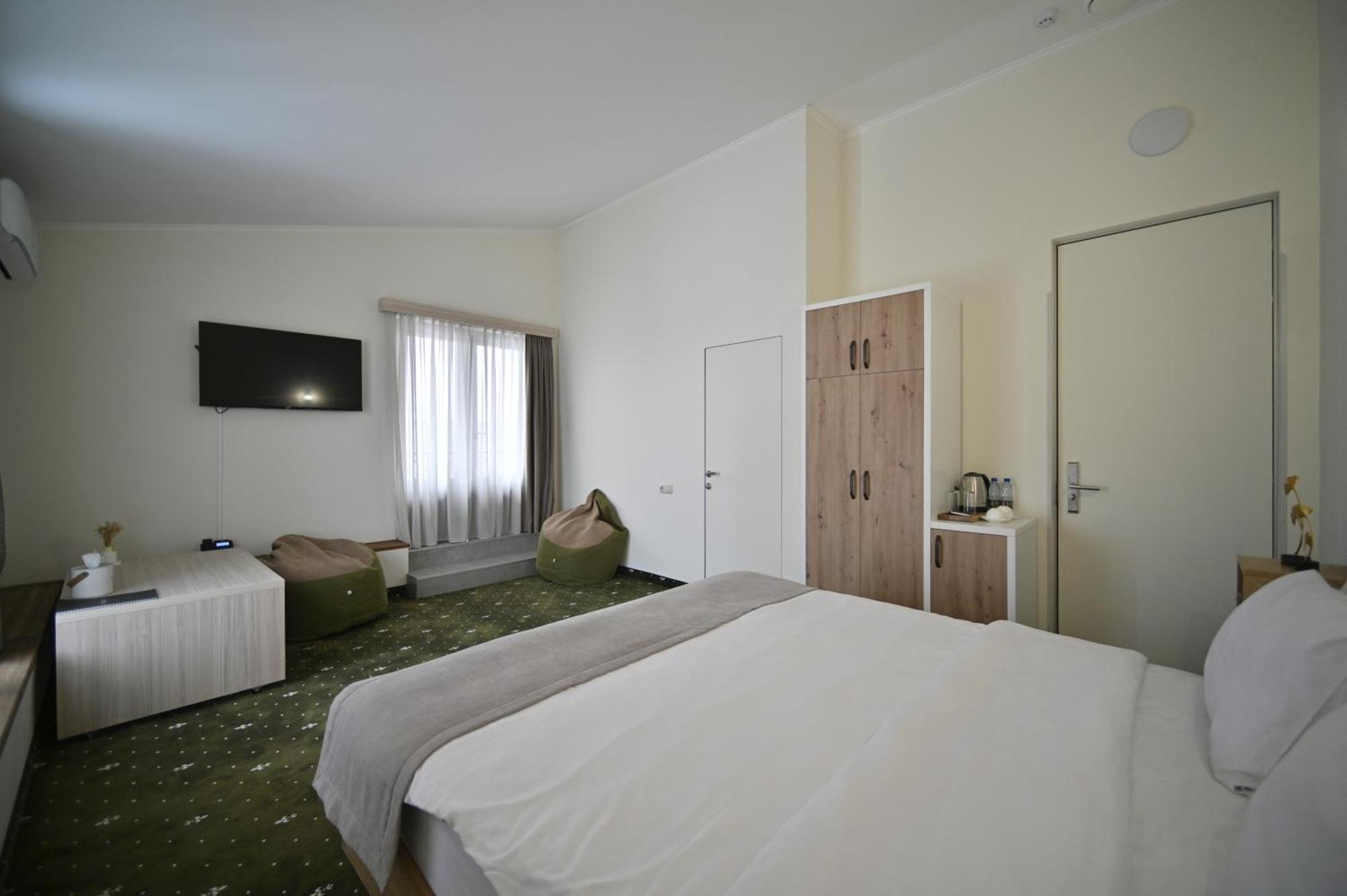 Colette Hotel Ереван Екстериор снимка