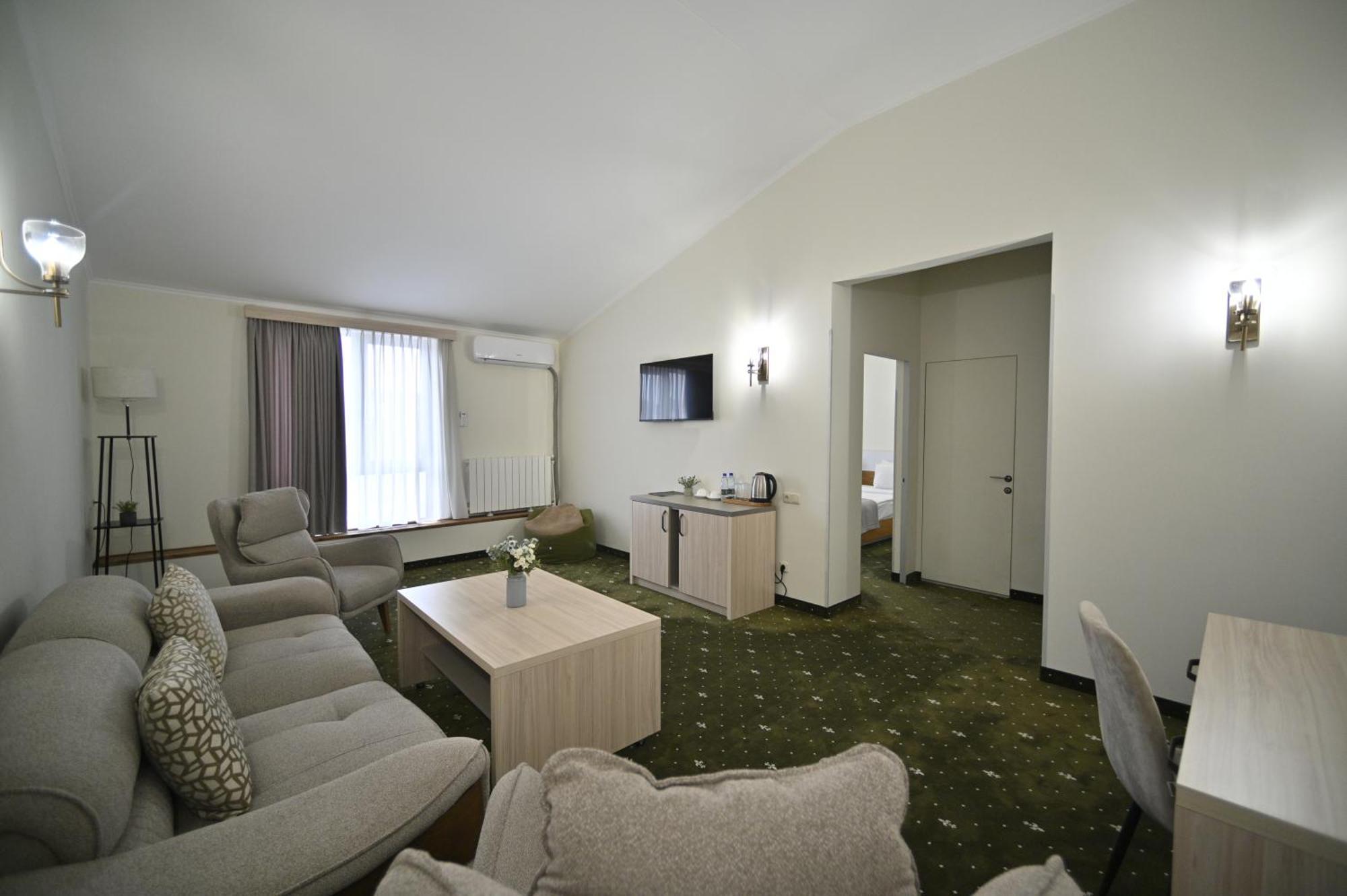 Colette Hotel Ереван Екстериор снимка