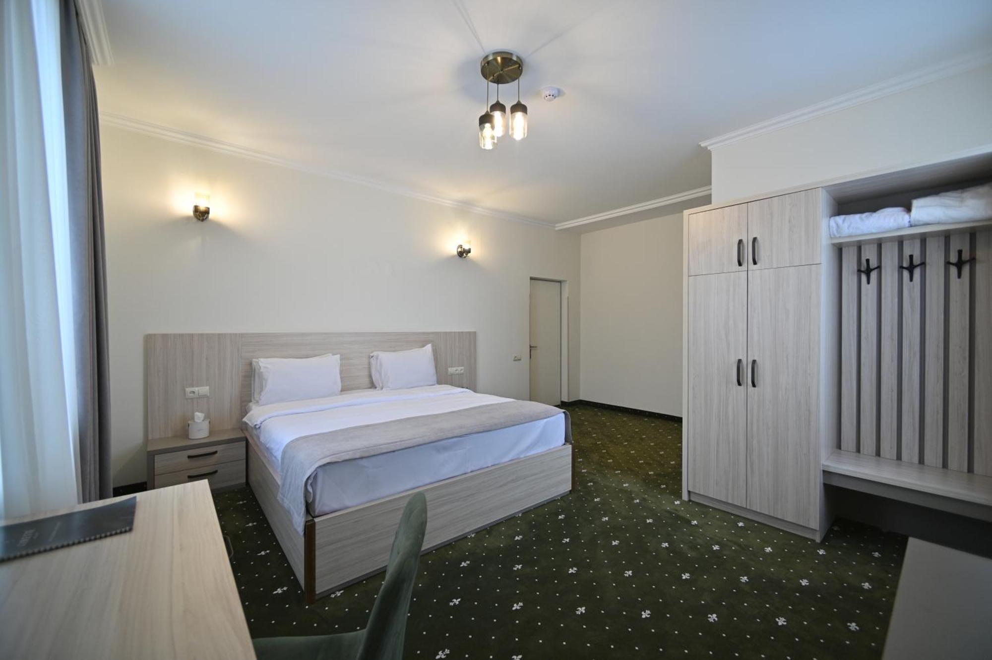 Colette Hotel Ереван Екстериор снимка
